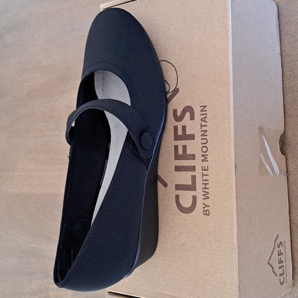 Cliffs by White Mountain Brightly Wedge - Color: Black - Size: 8.5 - Picture 1 of 9
